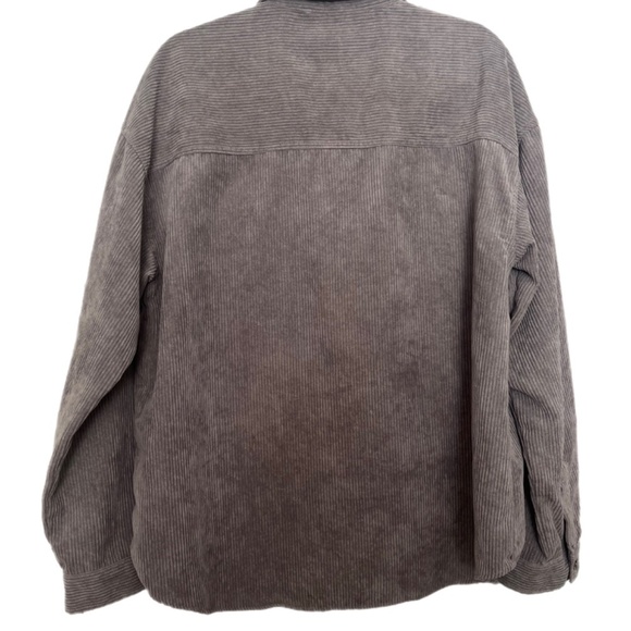 Corduroy Shacket metal buttons pockets minimalist comfort weekend - Picture 2 of 6